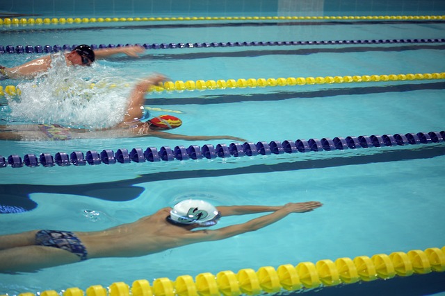 击中由梅西 击中由梅西